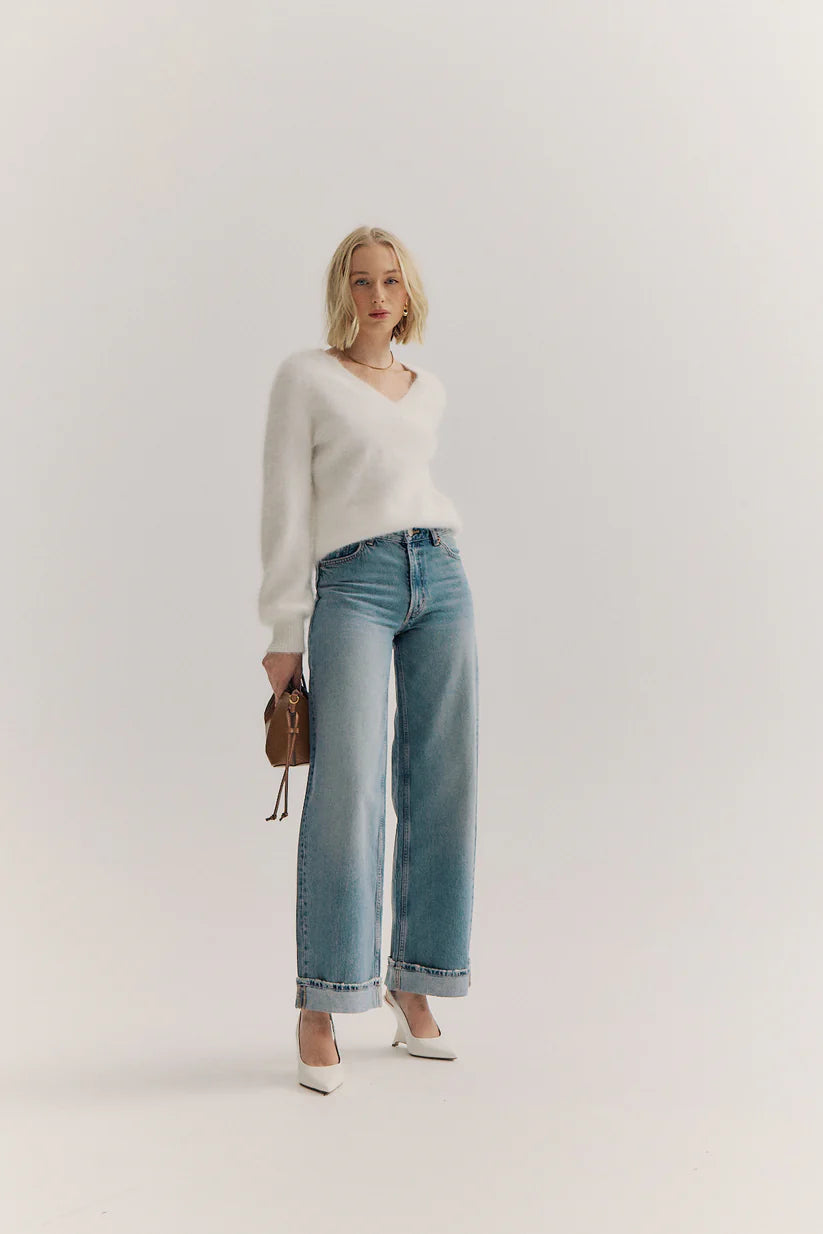 World of Nomads | Isabella V-Neck Knit Balloon Sleeve - Snow
