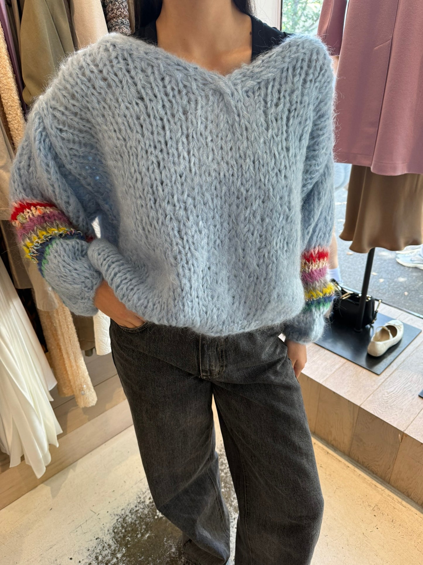 Les Tricots D'o | Eleanor Mohair Pullover V-Neck - Pale Blue Coloured Sleeves