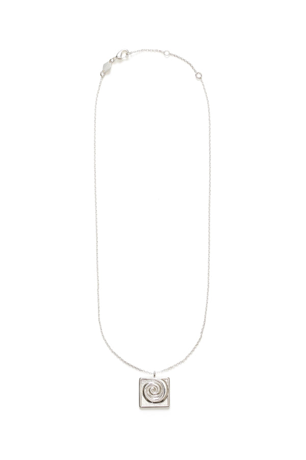 Anni Lu | Swirly Square Necklace - Silver