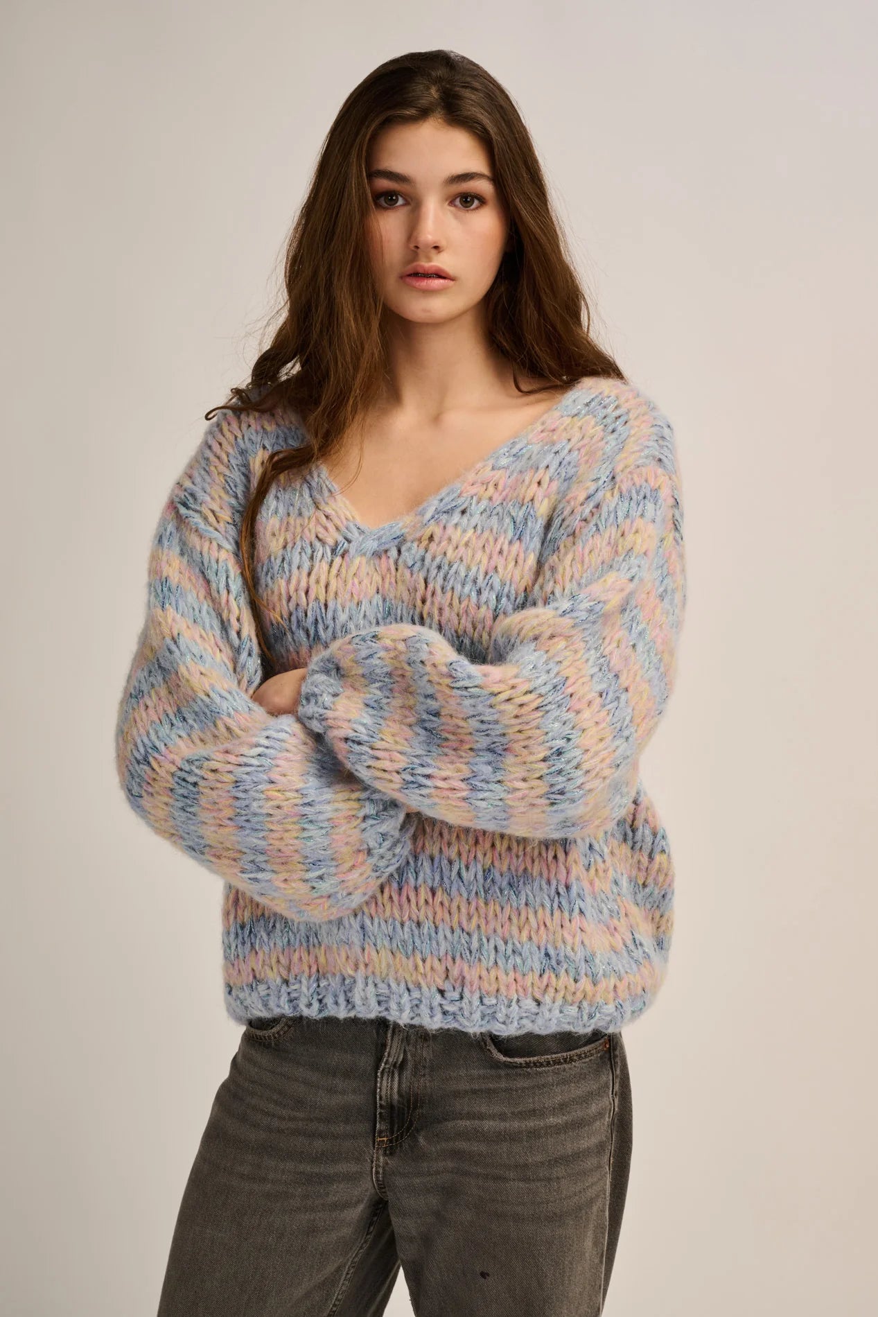 Les Tricots d’O | Lizzy Pullover V Neck - Pastel Blue/ Yellow/ Pink