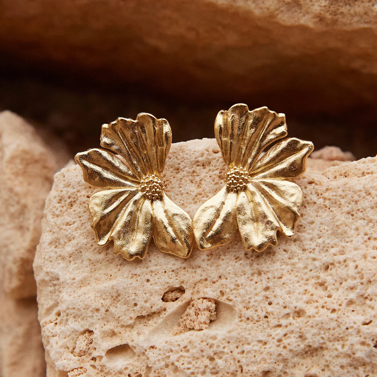 Agapée | Monea Earrings - Gold