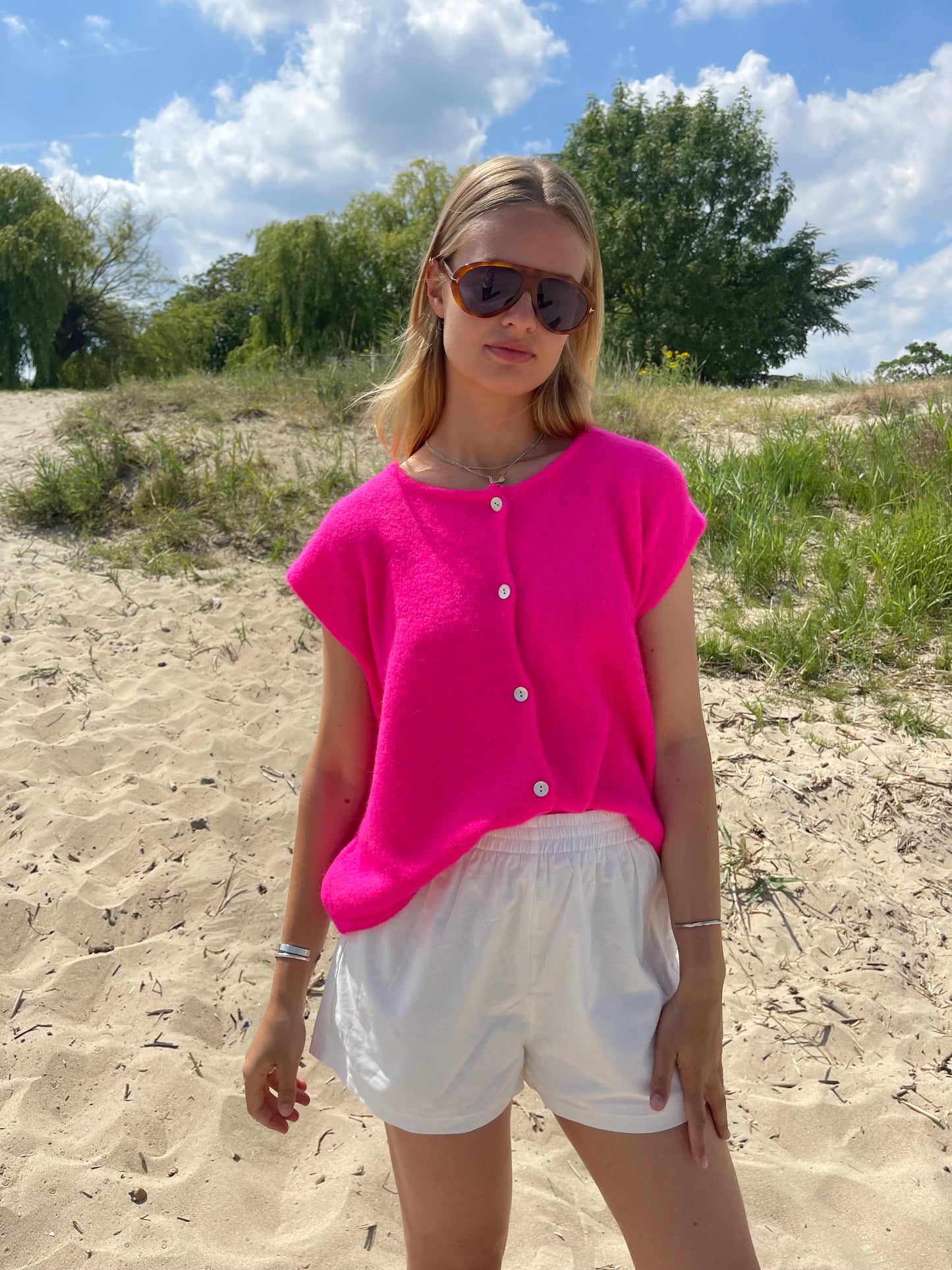 Lou & Odette | Demi Sleeveless Round Neck - Neon Pink