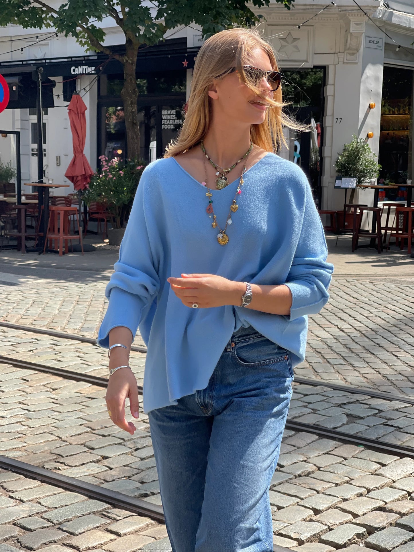 Lou & Odette | Laura Pullover V-Neck - Jeans Blue