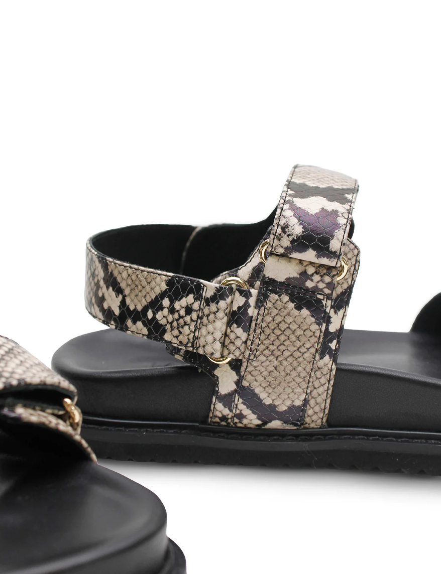 Emil best sale platform sandal