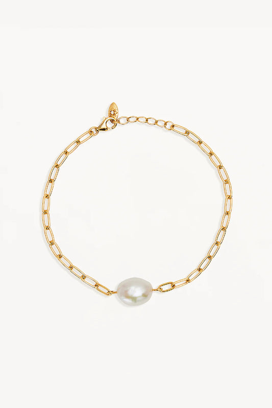 By Charlotte | Breathe Pearl Bracelet - Gold