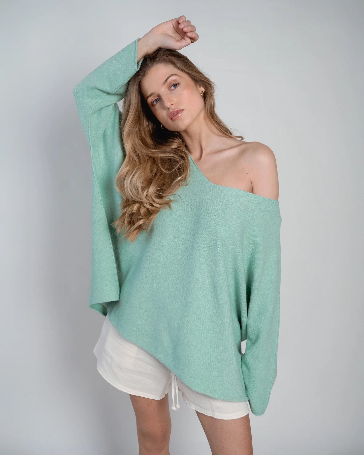 Lou & Odette | Laura Pullover V-Neck - Mint