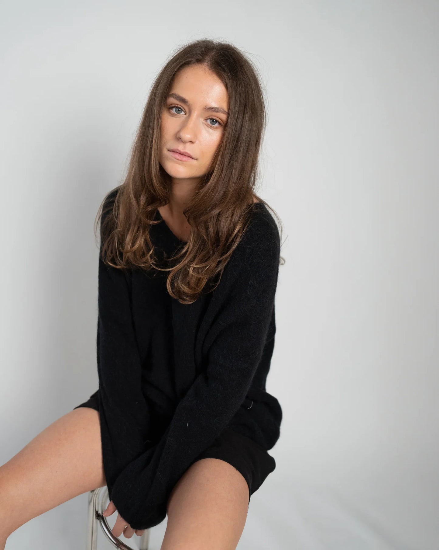 Lou & Odette | Bibi Pullover V-neck - Black
