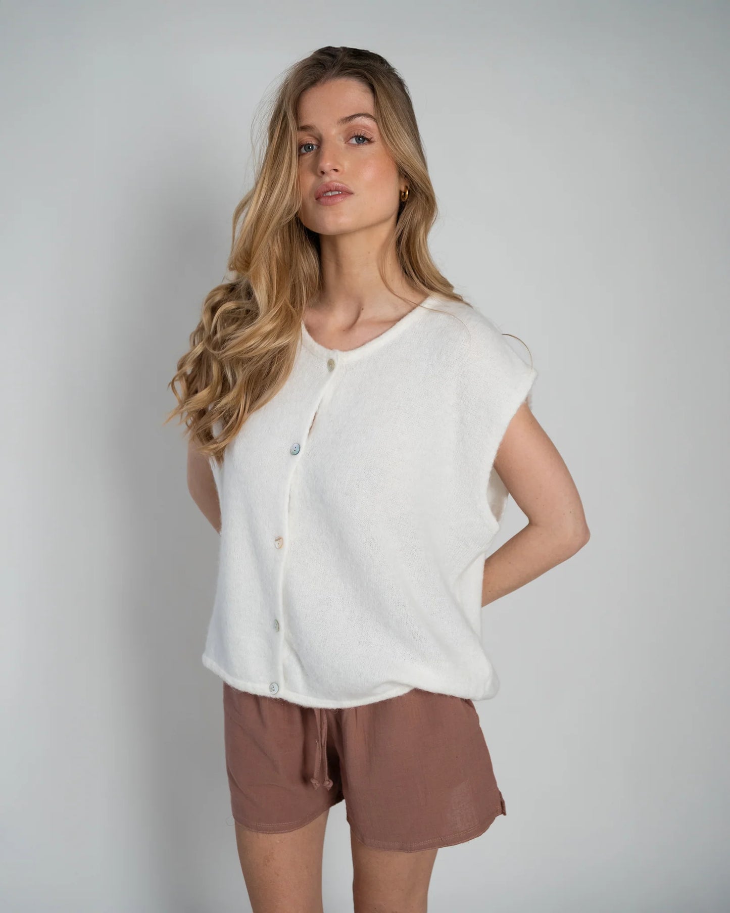 Lou & Odette | Demi Sleeveless Round Neck - Off White