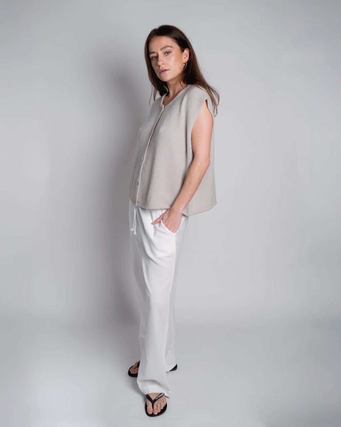 Lou & Odette | Demi Sleeveless Round Neck - Sand