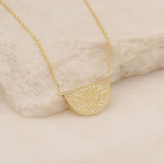 By Charlotte | Lotus Short Necklace - Gold